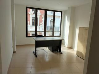 Bureau à Carrer del Periodista Azzati