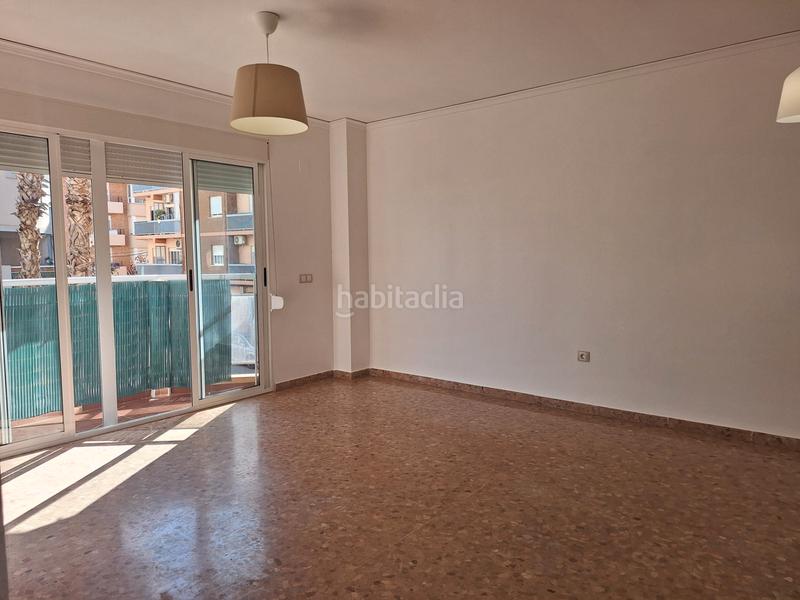 Foto 0c581adb-bc72-45a4-8ba9-7957d7680a4a. Miete appartement in Bonrepòs i Mirambell