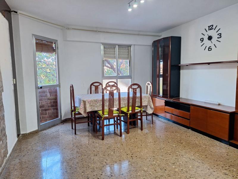 Foto d17180c8-26c5-408c-9e32-775940ffb5f0. Miete etagenwohnung in Malilla Valencia