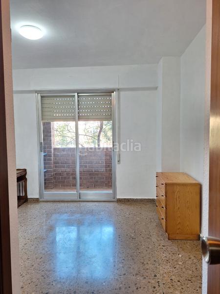 Foto 8f7ce902-8337-4192-b31c-5e03982d5410. Lloguer pis a Malilla Valencia