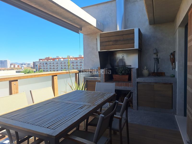 Foto 2c99d300-86b1-4030-8890-b914105228c0. Àtic amb xemeneia calefacció aparcament piscina a Paterna