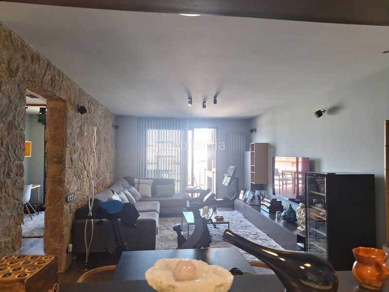 Foto 8ce4b2df-df34-49c3-94c6-668438a18856. Àtic amb xemeneia calefacció aparcament piscina a Paterna