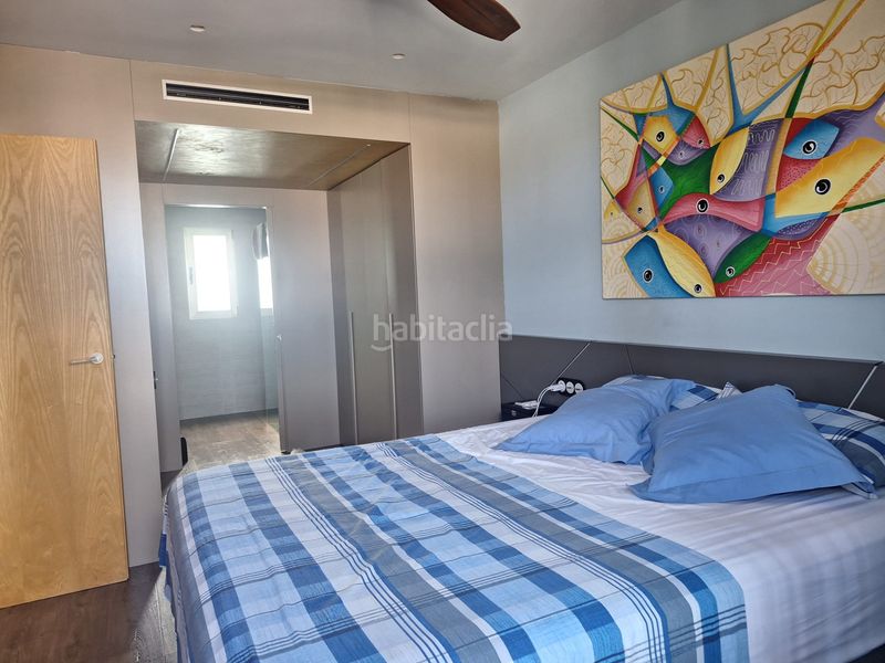 Foto 8f61f48f-1f44-4c06-9976-20c85698be96. Àtic amb xemeneia calefacció aparcament piscina a Paterna