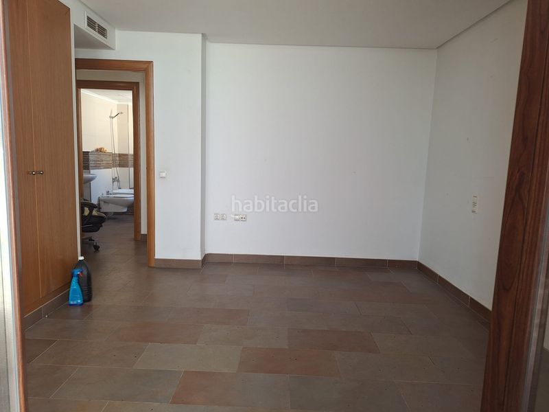 Foto 478ab9c9-3b49-4f3e-a41d-ca0b7fe7ddee. Dúplex amb calefacció aparcament a La Constitución-Canaleta Mislata