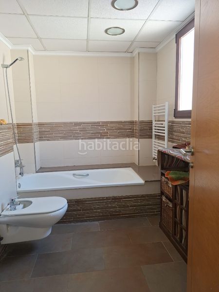 Foto 6984718a-e5de-40a6-9b11-bb4523a6de88. Dúplex amb calefacció aparcament a La Constitución-Canaleta Mislata