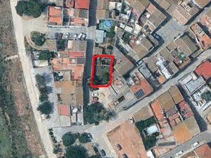 Terreny residencial  Carrer camp de morvedre
