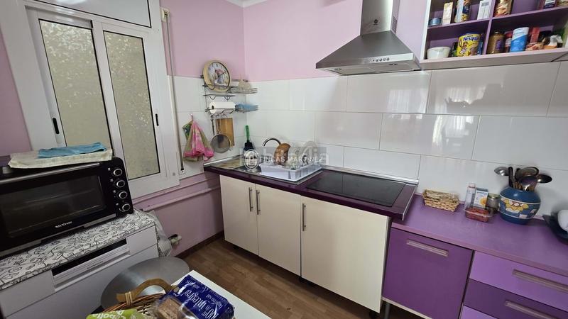 Foto 49de2345-9b62-49b8-ad14-3b52e48fbc1d. Piso se vende piso 4 habitaciones semireformado en Cambrils