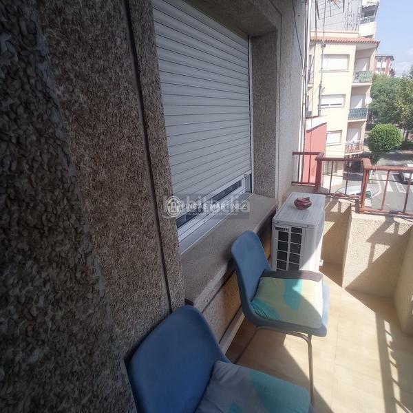 Foto f038f1f8-8316-4f3d-8a40-295bb3887729. Piso se vende piso 4 habitaciones semireformado en Cambrils