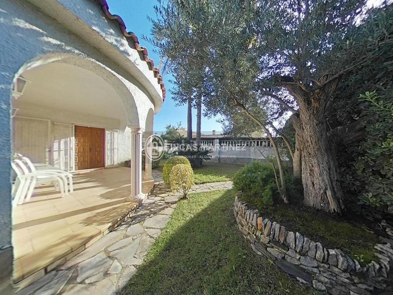 Foto 88176d80-5433-4002-8b17-b40a906dad9e. Chalet con parcheggio in Vilafortuny Cambrils