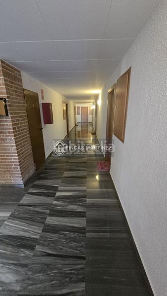 Foto b574e4d8-7a02-4eb9-ba51-8b916a6bb71b. Piso vendemos piso planta baja con salida a la piscina en cambrils zona vinyols gastos muy económicos en Vinyols i els Arcs