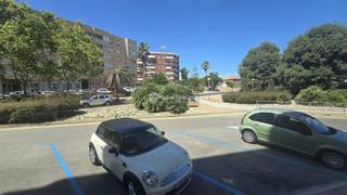 Flat  Ventura i gassol. Vendemos piso planta baja con salida a la piscina en cambrils zo