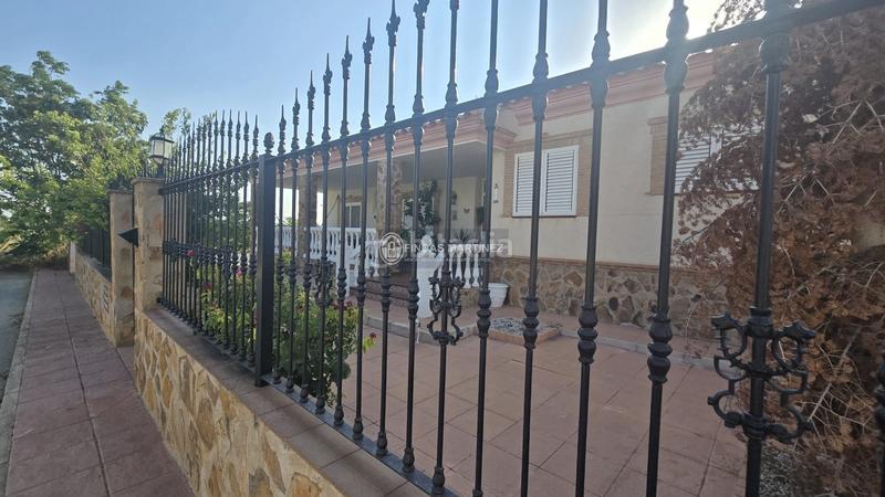 Foto 2054960a-1aaa-468d-9da6-676bf45a02b4. Chalet se vende casa en los olivos pedanía pueblos de granada, paz rural entorno cercano a la capital y aeropuerto en Castilléjar