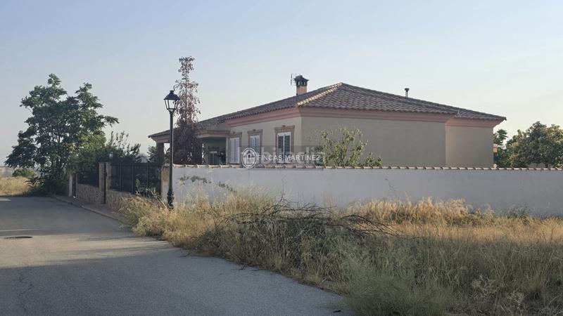 Foto 7b22c44a-75b9-40fd-b385-c94aca5fc128. Chalet se vende casa en los olivos pedanía pueblos de granada, paz rural entorno cercano a la capital y aeropuerto en Castilléjar