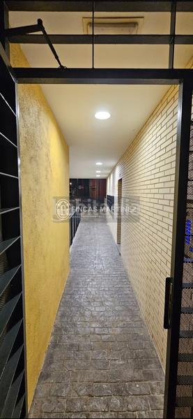 Foto 260ca7dd-403c-4b71-bf77-d3b8470e75d4. Piso se vende piso y parquin reformado de 1 habitación 1 baño céntrico en Miami Platja