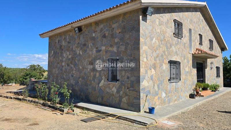 Foto 9777398a-3e5b-4e77-9862-7184731a04f5. Casa amb aparcament a Vinyols i els Arcs