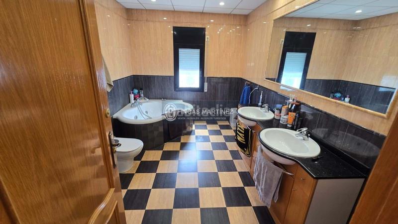 Foto e5cbc972-4f05-46bf-8e8c-fe9a6b77820c. Casa amb aparcament a Vinyols i els Arcs