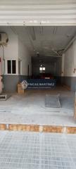 Bâtiment à usage industriel  Calle joan maragall. Se vende local comercial centrico al lado de grandes superficies
