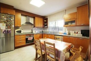 Chalet  Mas d'engual zona del tancat. Se vende casa de 4 plantas con garaje grande piscina y buhardill
