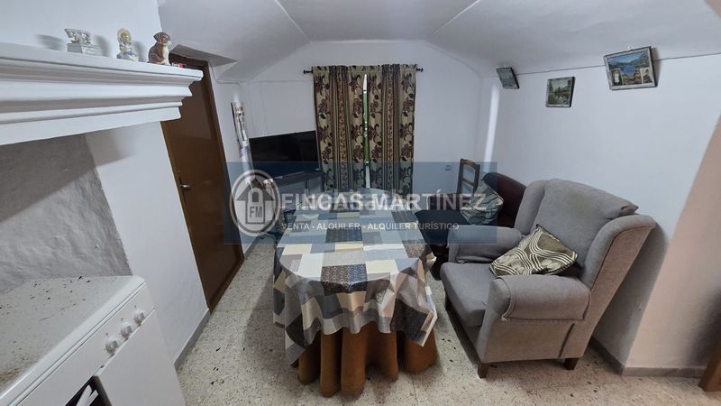 Foto caeb9996-070d-436b-b393-cefea61074da. Casa a Castilléjar