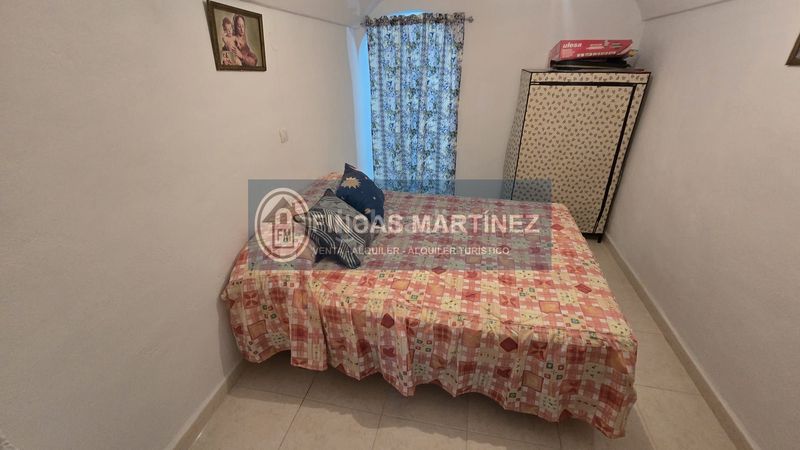 Foto f0dc8643-baa3-43f9-addf-822c926220c8. Casa a Castilléjar