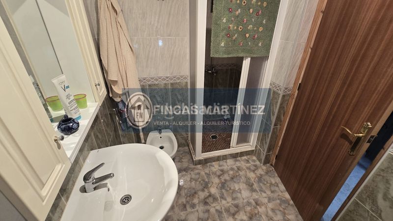 Foto 1a868875-afc2-4132-a007-d41bb675d533. Casa amb aparcament a Castilléjar