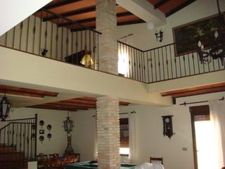 Casa a Calle bellavista  en  azuel 15. Excepcional casa rústica ubicada en cardeña