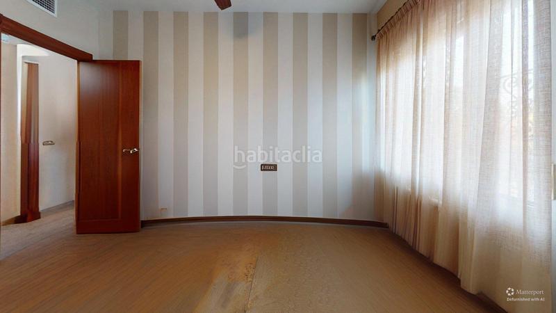 Foto b82c756d-0017-45fc-9bd6-a5a3a521b3c8. Chalet magnifico chalet en zona sansueña, con dos plantas independientes, mas de 600 metros cuadrados y piscina en Córdoba