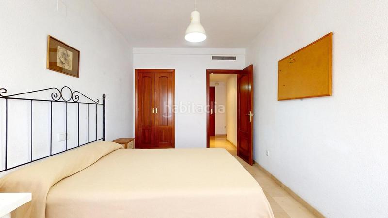 Foto e216ce34-0a2a-4308-9b17-9cff746dbb2b. Piso  luminoso con terraza, trastero y garaje medina azahara, en Córdoba
