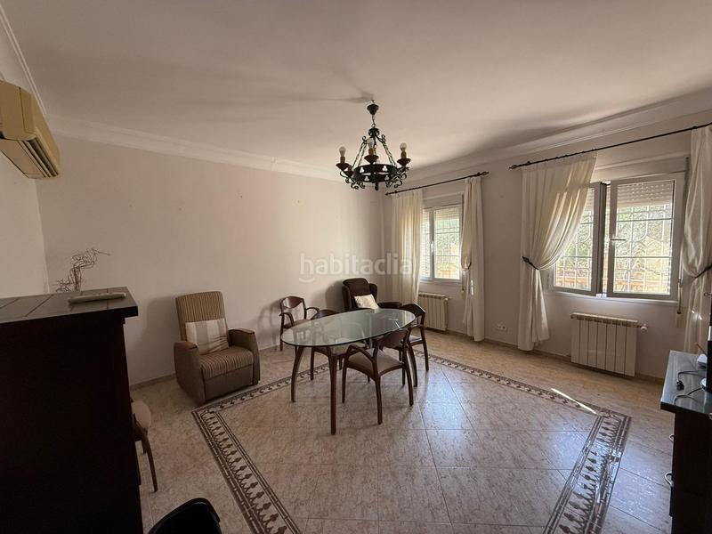 Foto 7003a705-ea3b-42ec-a4c3-69ea66fbc068. Chalet exclusivo chalet independiente con piscina y amplio jardín en Écija