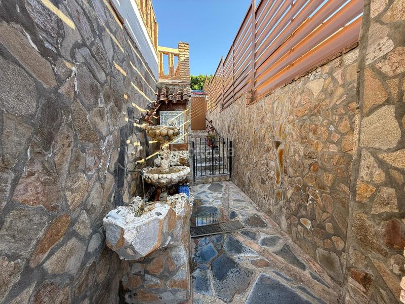 Foto b9e3b2be-0e54-48bb-a555-24872811a564. Chalet exclusivo chalet independiente con piscina y amplio jardín en Écija