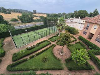 Casa adosada en Alcolea. Espectacular vivienda en alcolea con piscina, garaje y completas