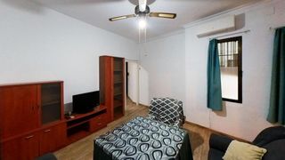 Geschäftsraum in Centro. Magnífico local con vivienda en calle diario córdoba