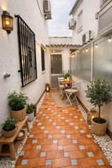 Piso en Montoro. Piso en planta baja con patio en montoro córdoba