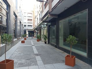 Local Comercial  Calle del conde de robledo. Local comercial en calle conde de robledo  centro de córdoba