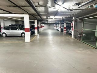 Aparcament cotxe a Sector Sur. La plaza de garaje que buscabas en plena avenida de cadiz !