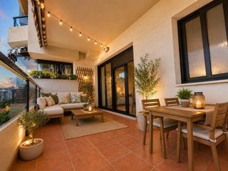Pis  Juan gris. Amplio piso de 147 m2 con terraza, piscina, garaje y trastero en