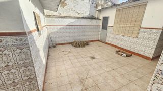 Casa en Ca�ero. Casa en ca�ero con patio, proyecto de reforma y gran potencial