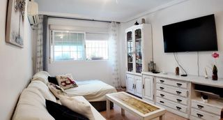 Planta baixa  Calle raimundo lulio. 3 dormitorios en santa rosa con patio privado!!!