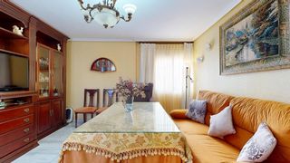 Flat in Santa Rosa - Valdeolleros. Encantador piso en zona fuente de la salud
