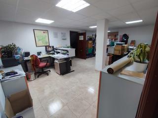Office space in Centro. Oficina en el centro junto al gran teatro