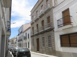 Casa en Pozoblanco. Un folio en blanco para escribir tu sue�o.