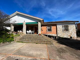 Xalet a El Brillante -El Naranjo - El Tablero. Parcela segregable de 3000m2 junto al calasancio