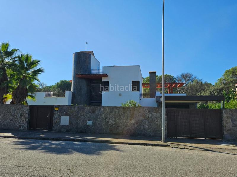 Foto ba759345-bb26-489b-a528-1aecf80aa551. Chalet en calle juan cano 149 chalet de lujo modernidad y naturaleza se unen en Córdoba