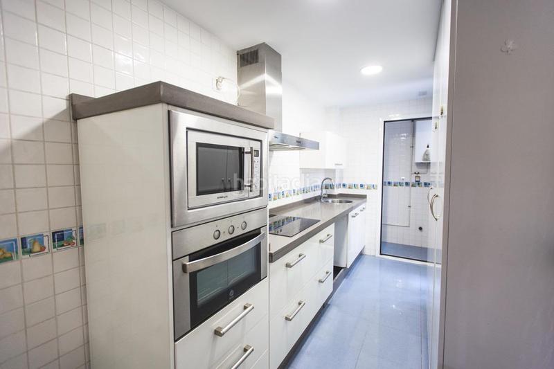 Foto 427f27c8-51c0-4a6c-a025-a7779eed3c2f. Piso en calle cañito bazán 2 magnifica vivienda, situada en avda. cañito bazan. 3 dormitorios, 2 baños, cochera, trast y piscina. en Córdoba
