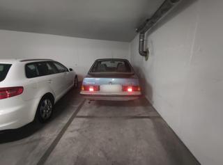 Aparcament cotxe  Tenor pedro lavirgen. Cochera para coche grande