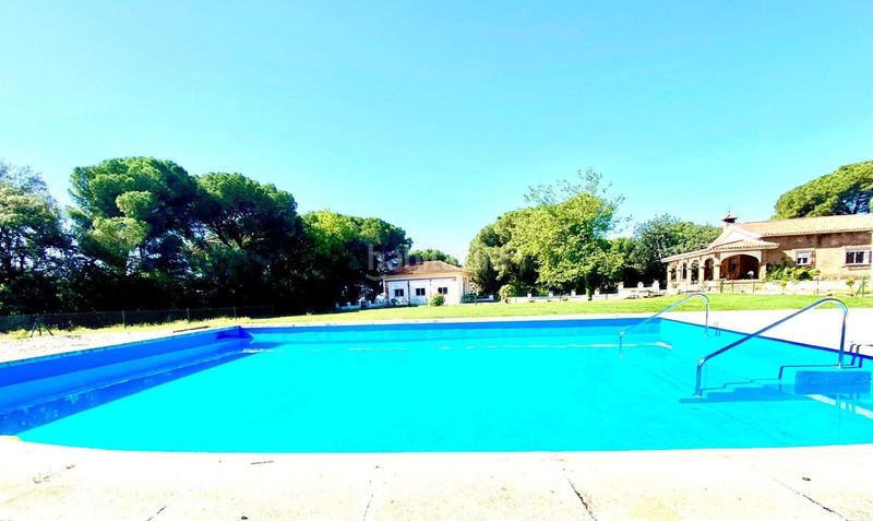 Foto 6adf8c9b-07b0-421d-935f-b46c3ea38c96. Xalet amb piscina a El Brillante -El Naranjo - El Tablero Córdoba
