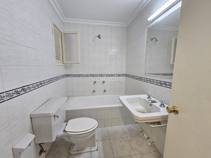 Foto f86cd7cd-a0fb-4bc7-aa72-557c94c36872. Appartamento in avenida gran capitan 11 in Centro Córdoba