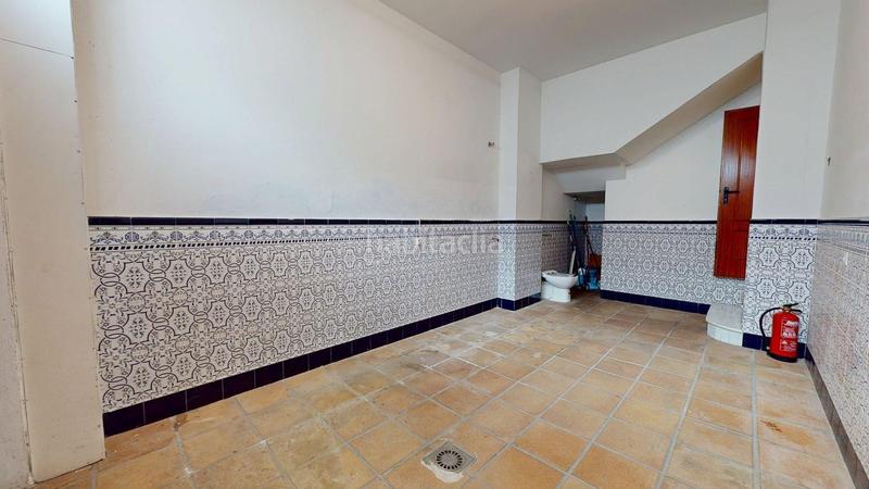 Foto 09654c4e-7c9d-43ae-ab91-6f21ed726ea4. Casa adosada , situada en los olivos borrachos. de 5 dormitorios, 2 baños, aseo y amplias terrazas. en Córdoba