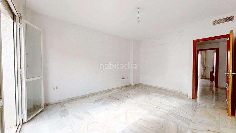 Foto 666417a7-0857-4082-a662-a116159dce60. Casa adosada , situada en los olivos borrachos. de 5 dormitorios, 2 baños, aseo y amplias terrazas. en Córdoba