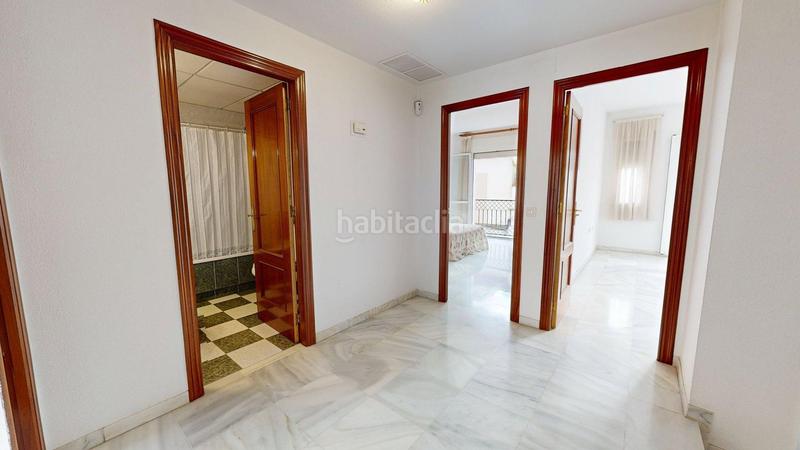 Foto a599b70d-a5a9-4961-aec8-aff81a354788. Casa adosada , situada en los olivos borrachos. de 5 dormitorios, 2 baños, aseo y amplias terrazas. en Córdoba